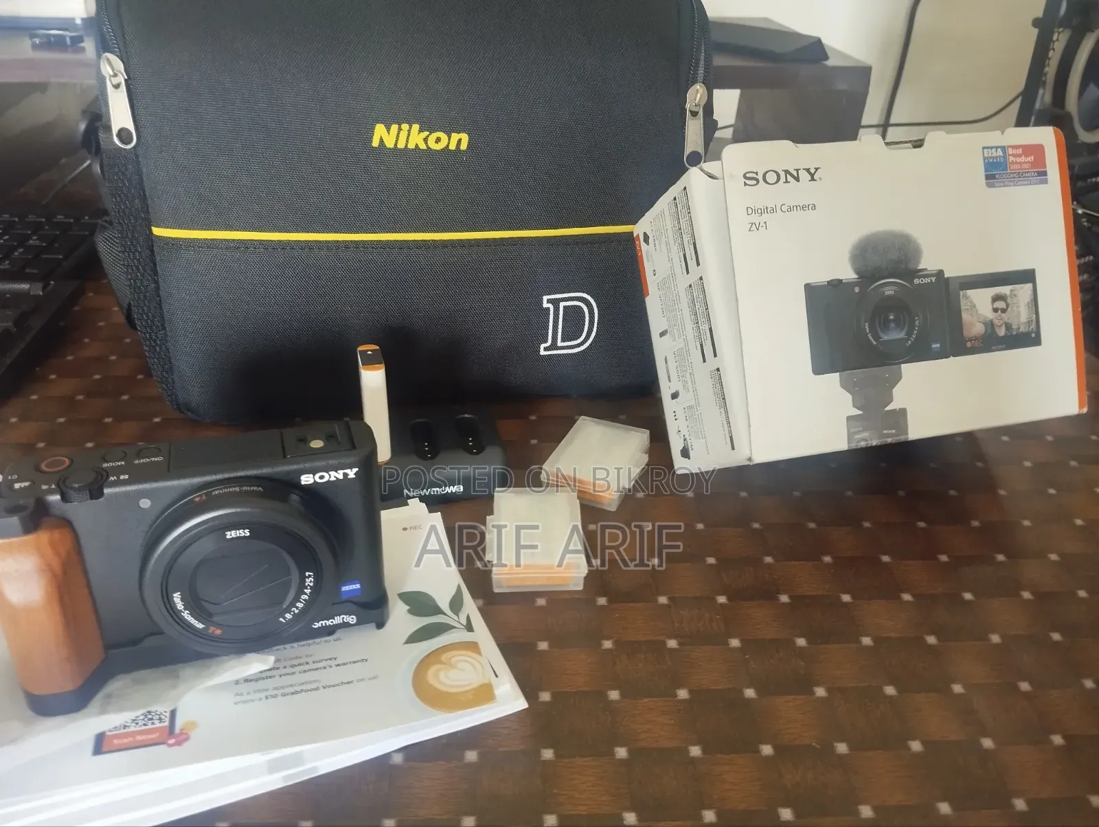Sony Zv 1 DSLR Camera Lexar 128gb Memory 4 Batteries New/Unused