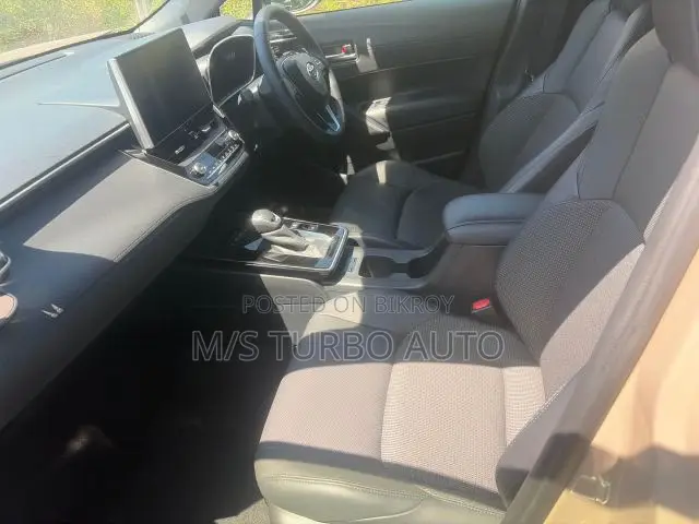 Toyota Corolla Cross 2025 Beige