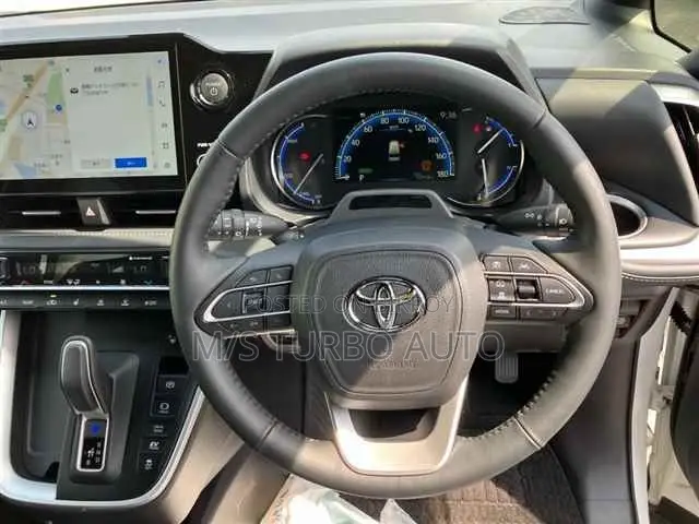Toyota Noah 2024 Pearl