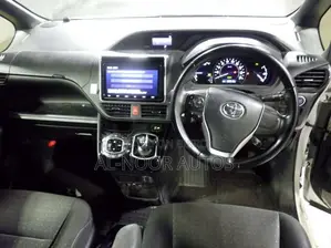 Toyota Noah 1.8 FWD Hybrid (7 Seater) 2021 Pearl