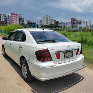 টয়োটা প্রিমিও ২০০৪ পার্ল