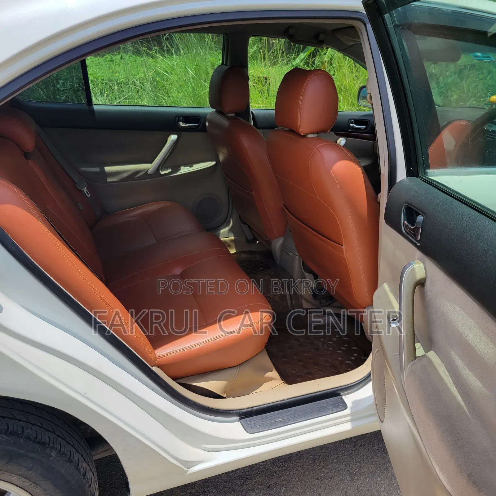 টয়োটা প্রিমিও ২০০৪ পার্ল