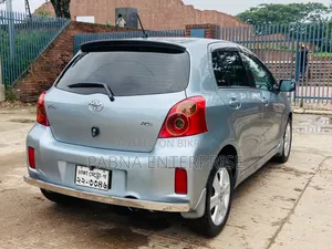 Toyota Vitz 2010 Gray