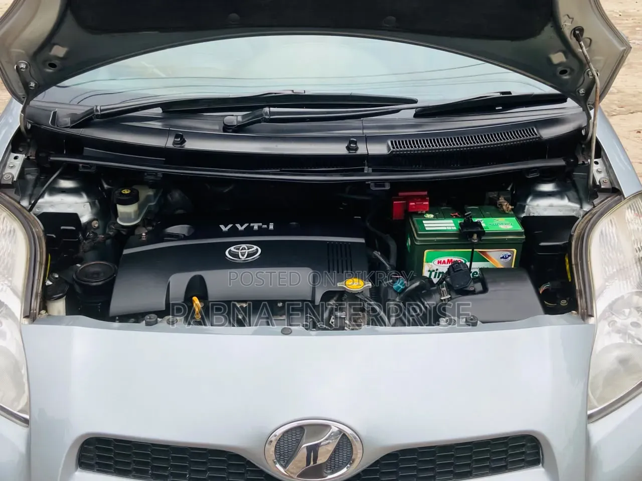 Toyota Vitz 2010 Gray