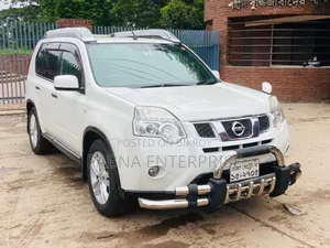 Nissan X-Trail 2011 Pearl