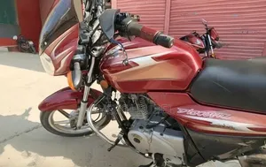 বাজাজ ডিসকভার ১২৫ ২০০৭ লাল