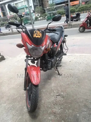 Suzuki Hayate 2017 Red