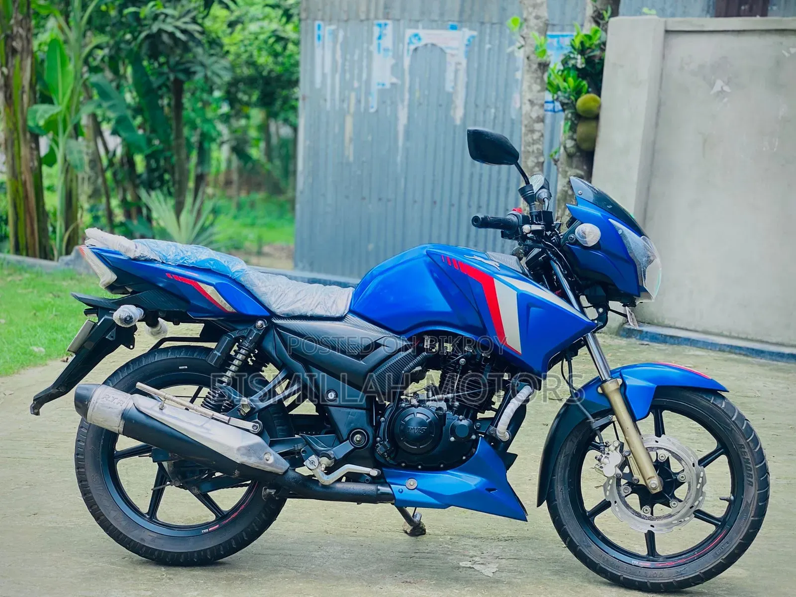 টিভিএস অ্যাপাচি আরটিআর ১৬০ ২ভি ২০২২ নীল