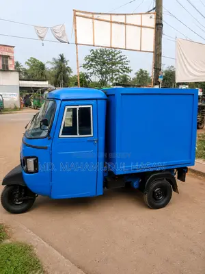 মোটরসাইকেল ২০১৫ নীল