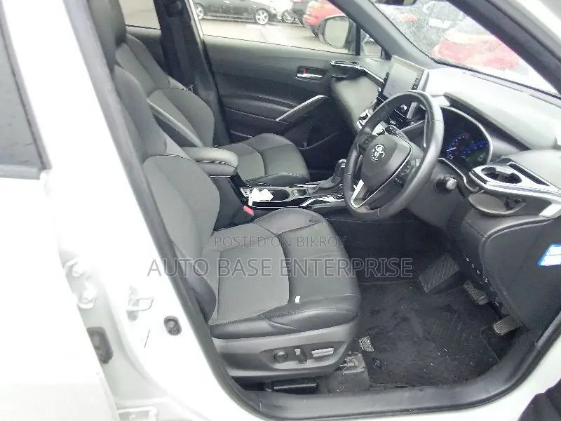 Toyota Corolla Cross 1.8 Hybrid FWD 2021 Pearl