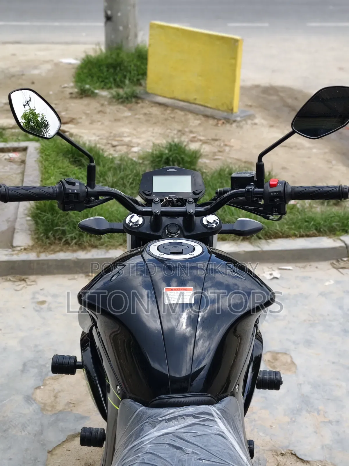 Suzuki Gixxer Fi ABS 2025 Black