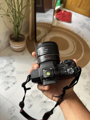 Canon EOS M50 | Canon STM 50mm Prime Lens | Viltrox Lens Adapter