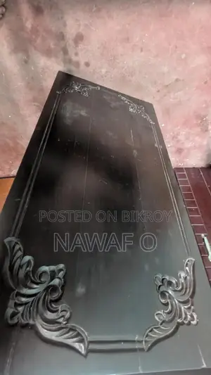 টি টেবিল বা গেস্ট টেবিল