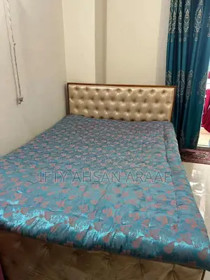 Almost New Shegun Lequir Paint Queen Bed
