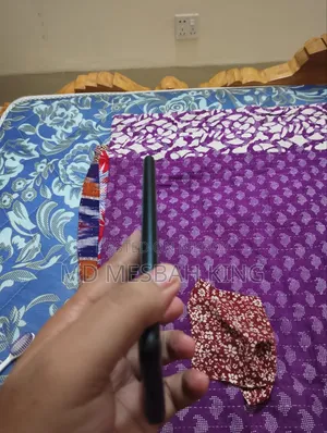 iQOO ১২৮ জিবি নীল