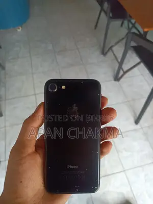Apple iPhone 7 32 GB Black