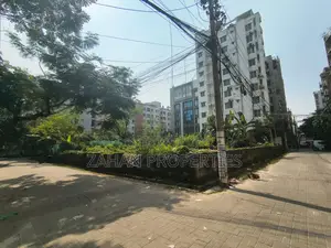 এ ব্লক ১০ কাঠা কর্নার প্লট বিক্রয়