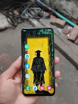 স্যামসাং গ্যালাক্সি এস২২ ৫জি ১২৮ জিবি ব্ল্যাক
