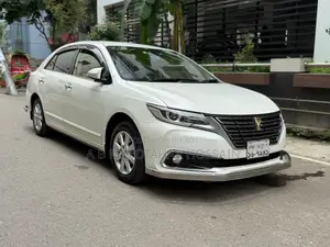 Toyota Premio 1.5 FWD 2020 Pearl