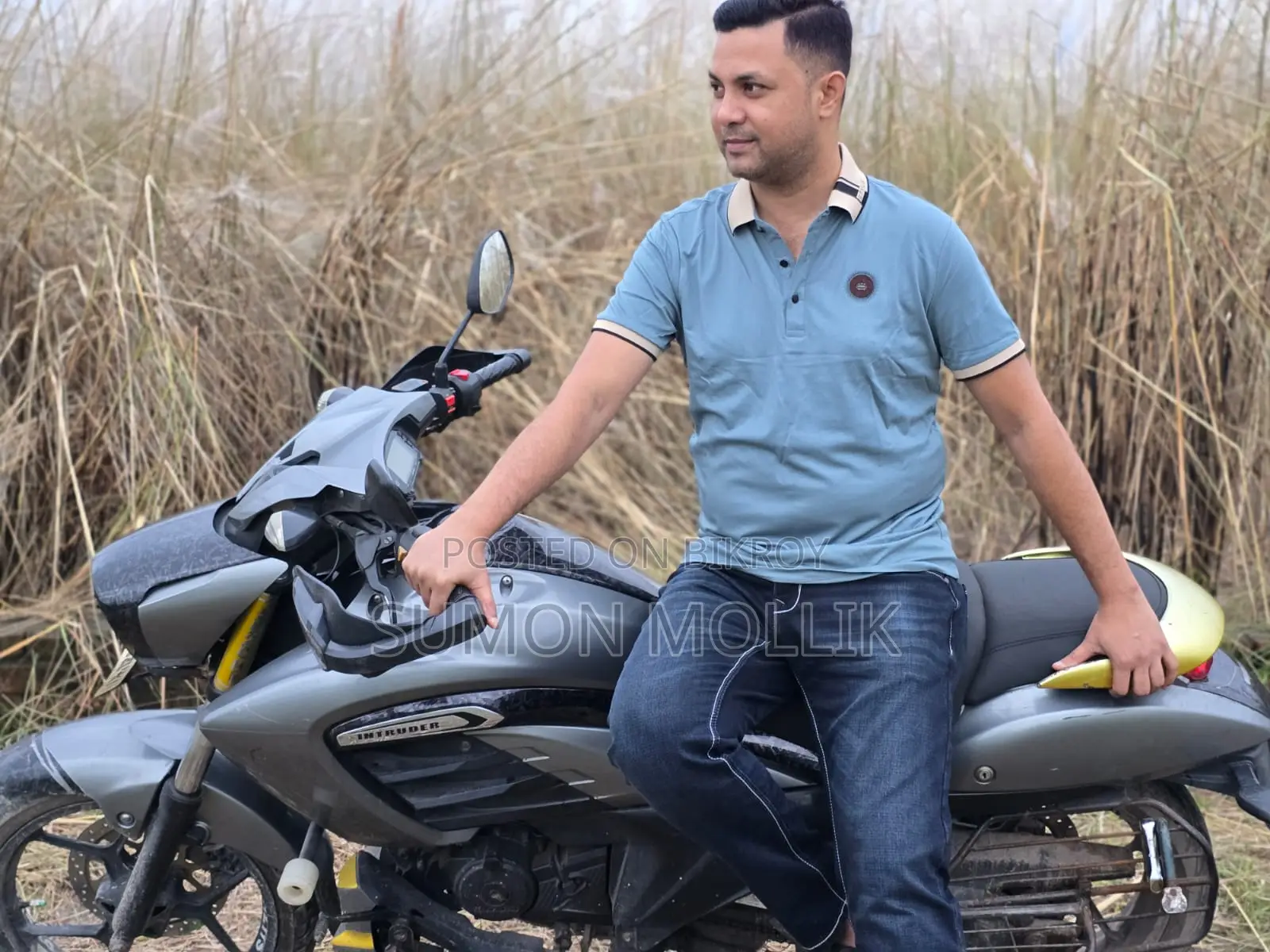 সুজুকি ইনট্রুডার ২০১৮ গ্রে
