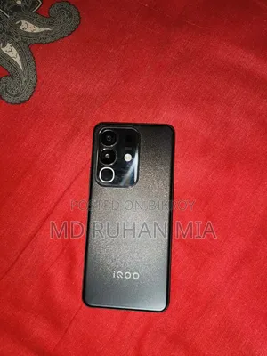 Vivo iQOO Z10x 128 GB Gray