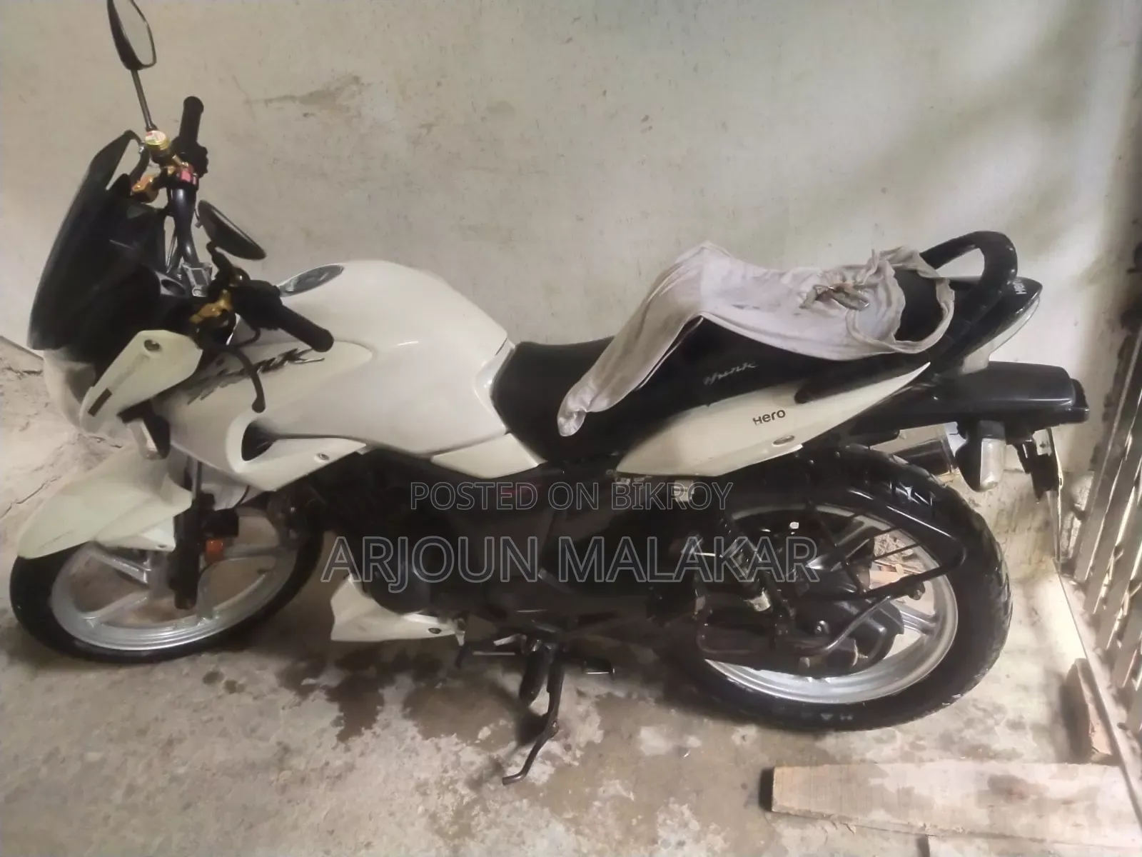 Hero Hunk 2018 White
