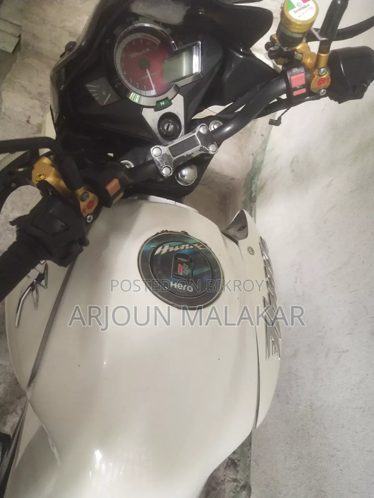 Hero Hunk 2018 White