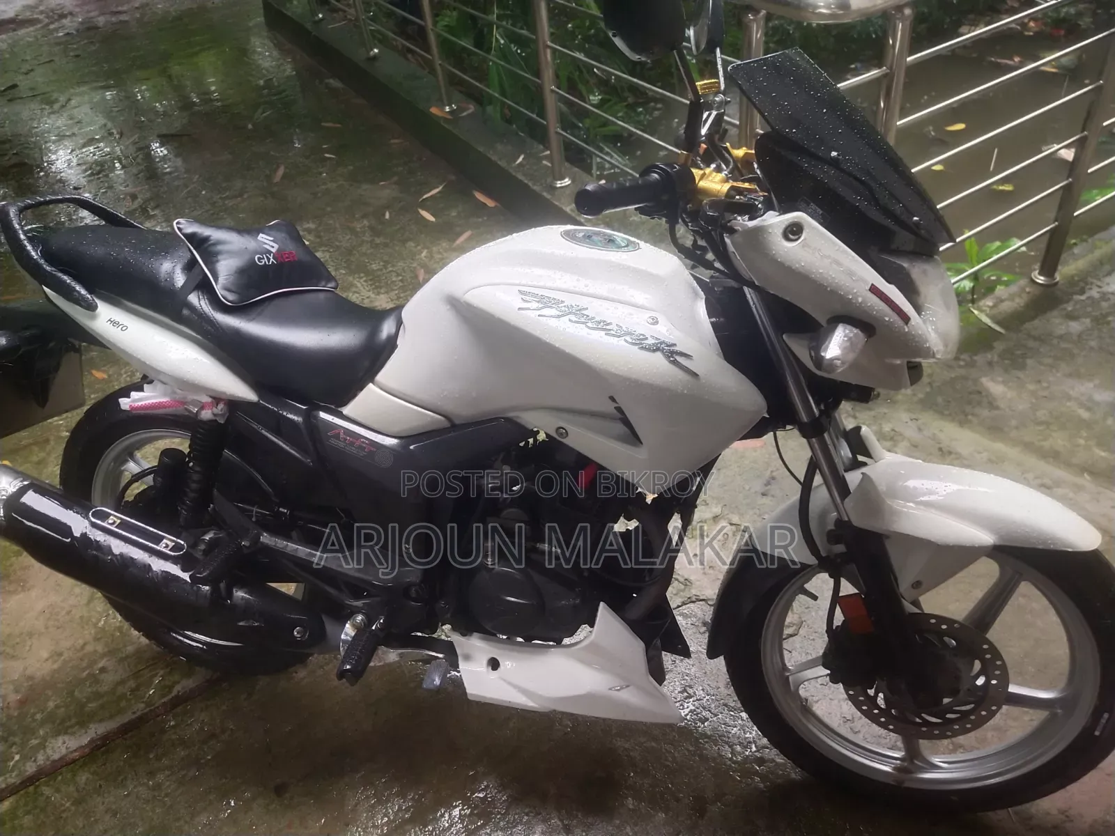 Hero Hunk 2018 White