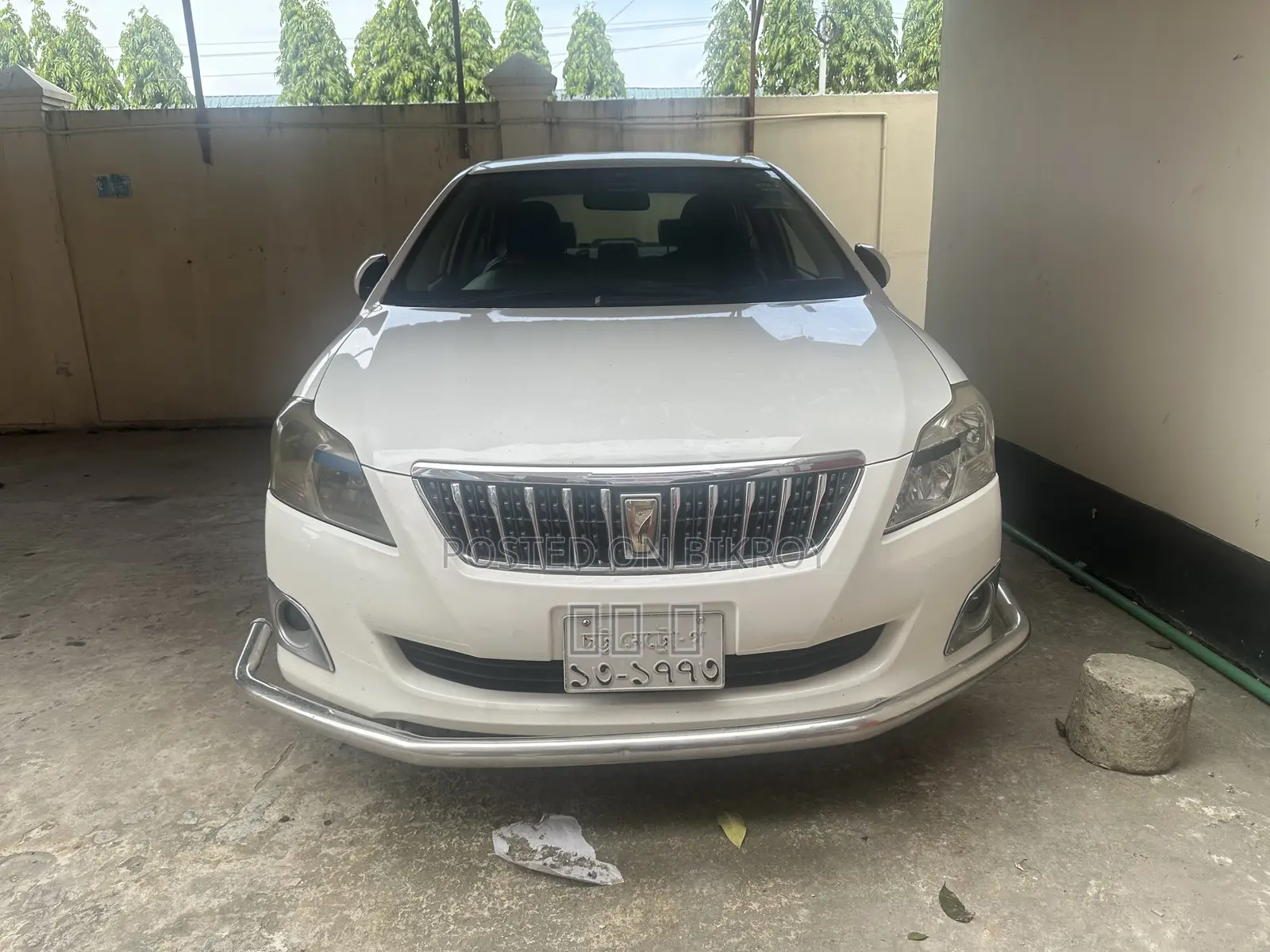 টয়োটা প্রিমিও ১.৫ এফডব্লিউডি ২০১২ হোয়াইট