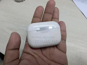 Apple AirPods Pro, Designed by Apple in California and USA