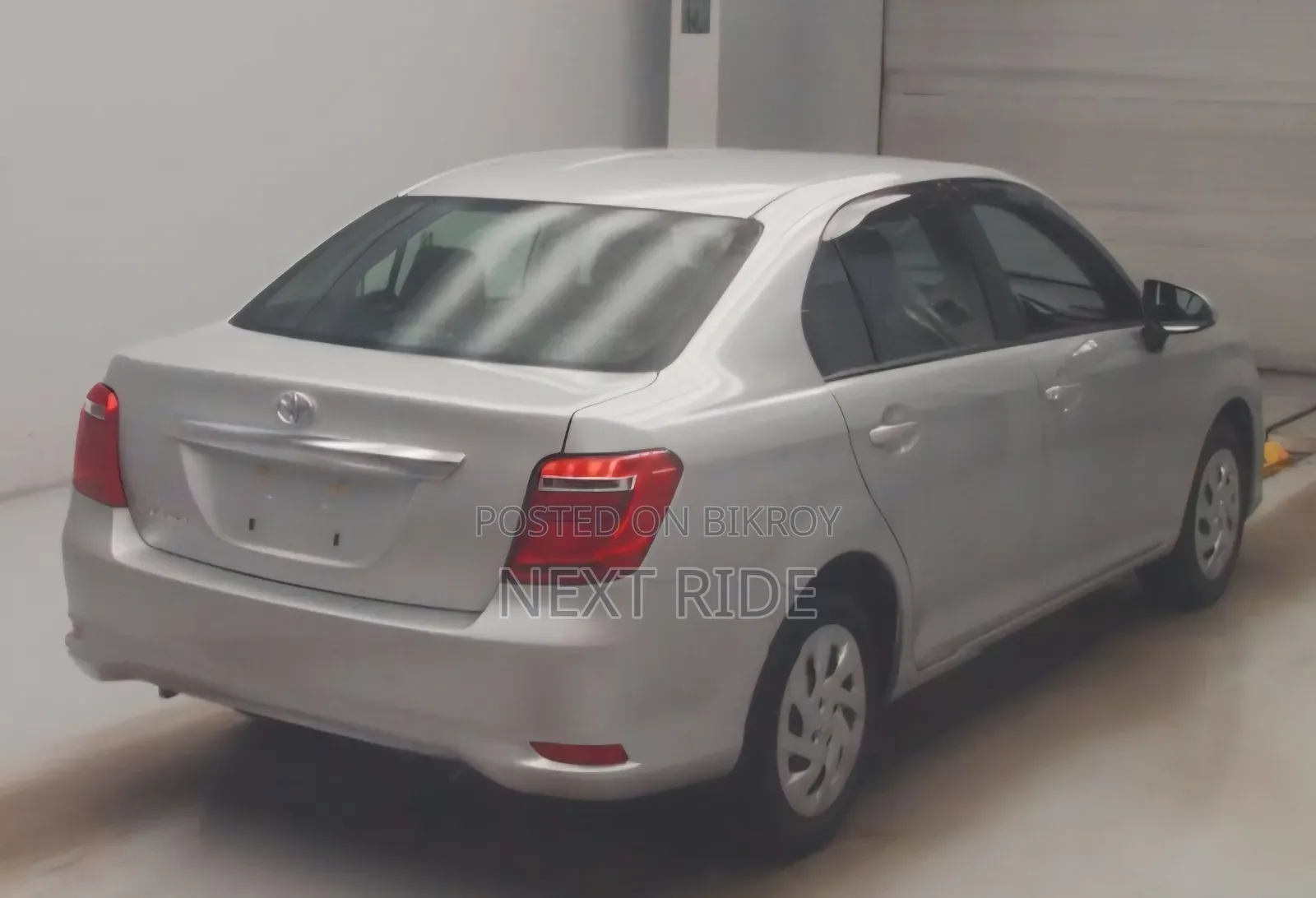Toyota Axio 2021 Silver