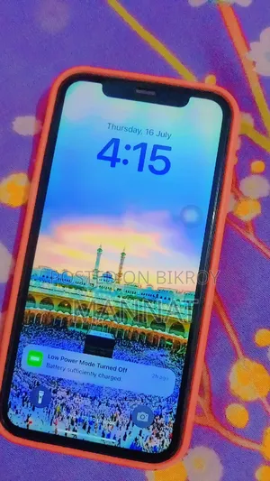 New Apple iPhone 11 64 GB Red