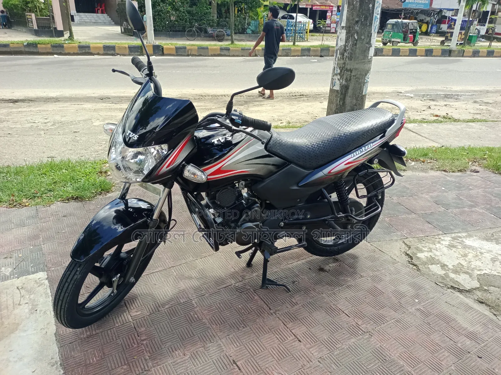 টিভিএস মেট্রো ২০২৫ ব্ল্যাক
