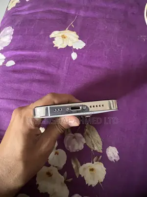 অ্যাপল আইফোন ১৪ প্রো ১২৮ জিবি সাদা