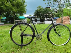 Hero 28" Almost New Cycle