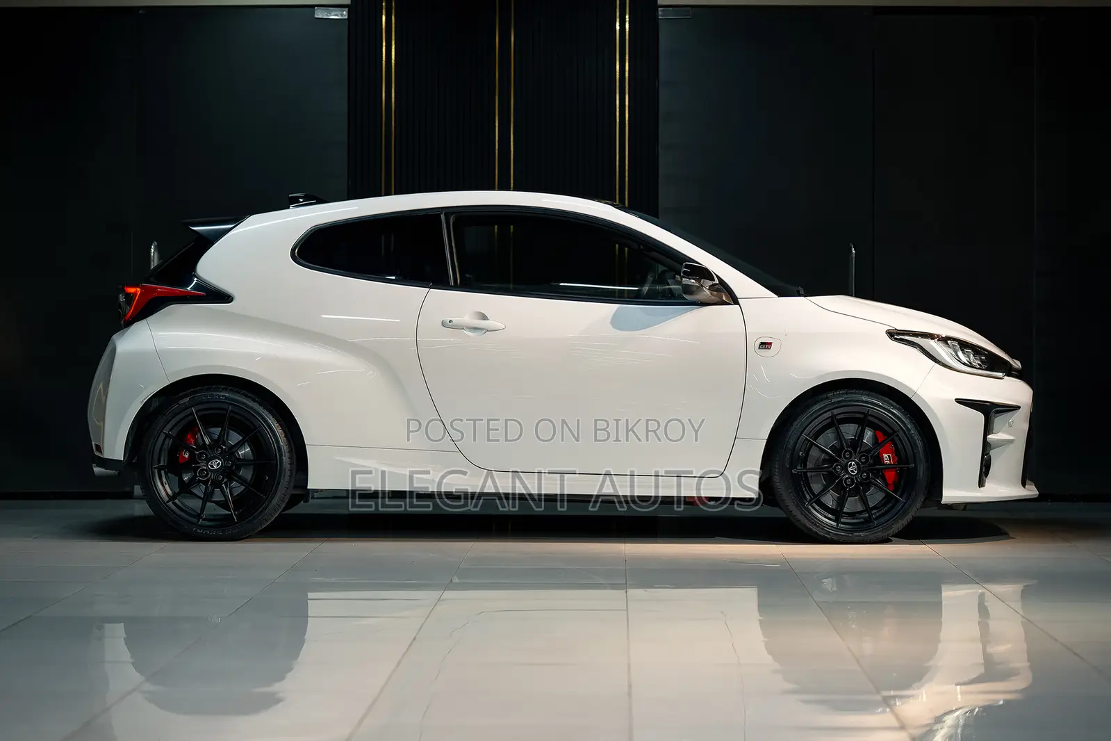 Toyota Yaris 2020 Pearl