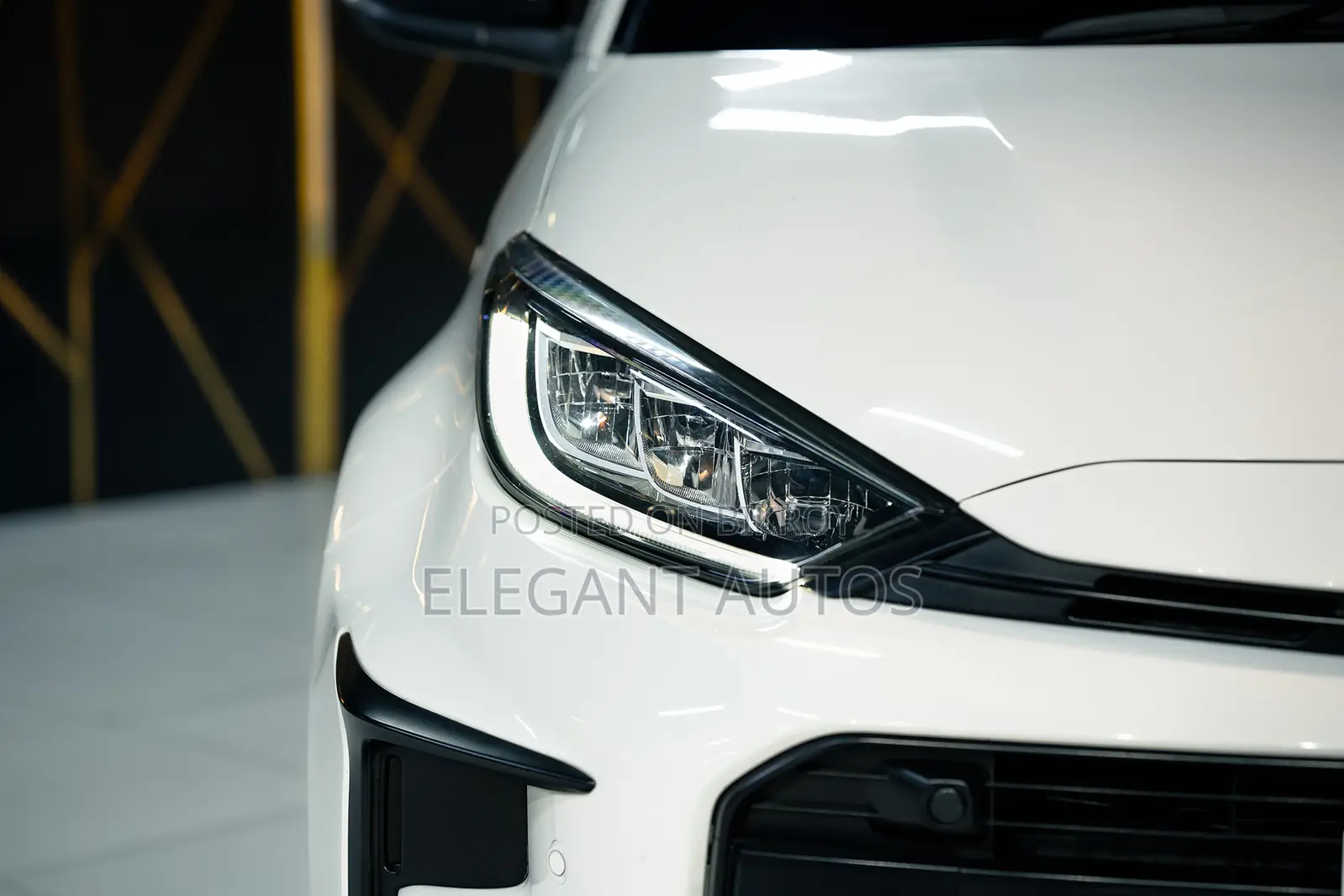 Toyota Yaris 2020 Pearl