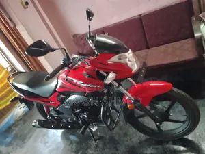নতুন হিরো প্যাশন এক্সপ্রো আই৩এস ২০২৬ লাল