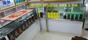 গ্লাসের ডেক্স টেবিল