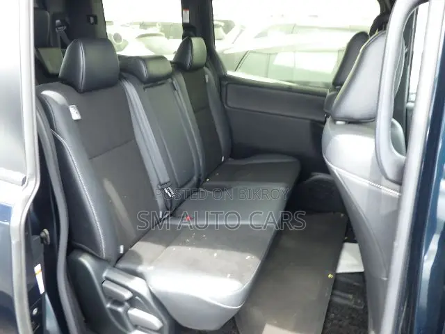 Toyota Noah 2.0 Front Wheel Drive (8 Seater) 2021 Matt Black