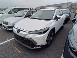 Toyota Corolla Cross 1.8 Hybrid AWD 2022 Pearl