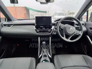 Toyota Corolla Cross 1.8 Hybrid AWD 2022 Pearl