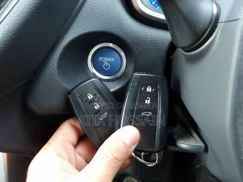Toyota Corolla Cross 1.8 Hybrid AWD 2022 Pearl