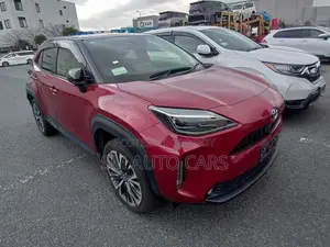 Toyota Yaris Cross 1.5 Hybrid FWD 2021 Red