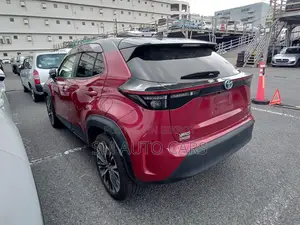 Toyota Yaris Cross 1.5 Hybrid FWD 2021 Red