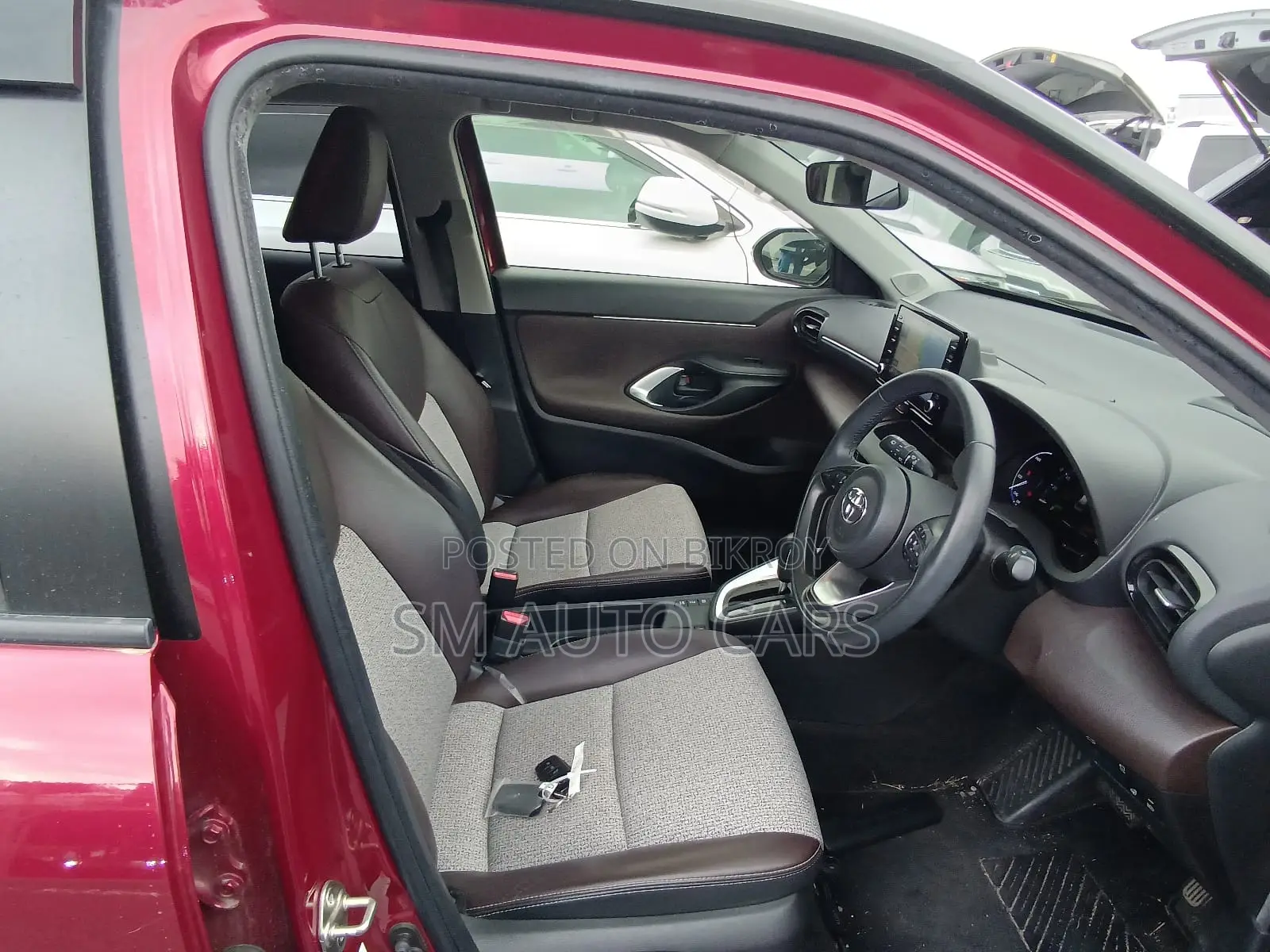 Toyota Yaris Cross 1.5 Hybrid FWD 2021 Red