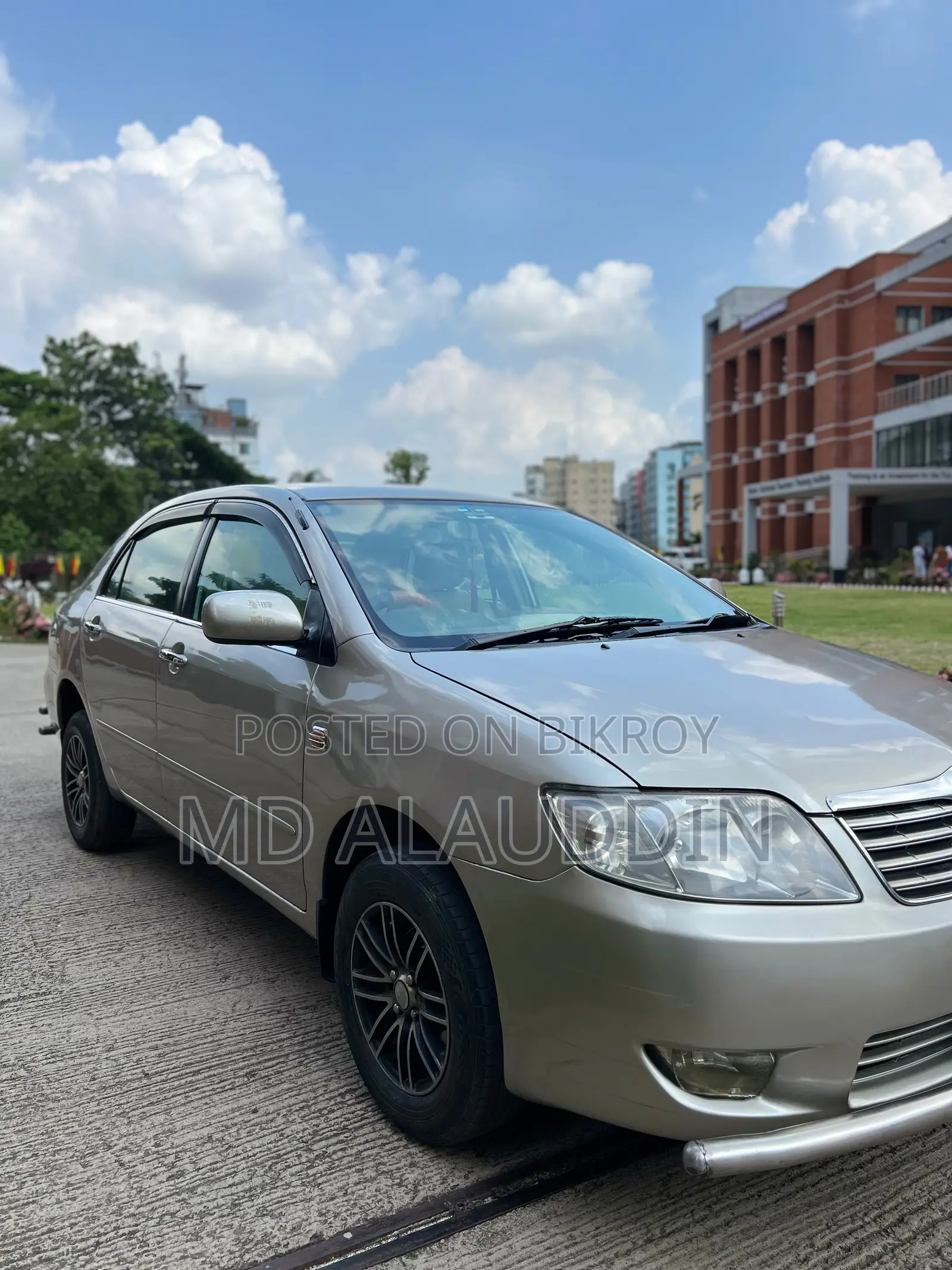 Toyota Corolla 2005 Gold