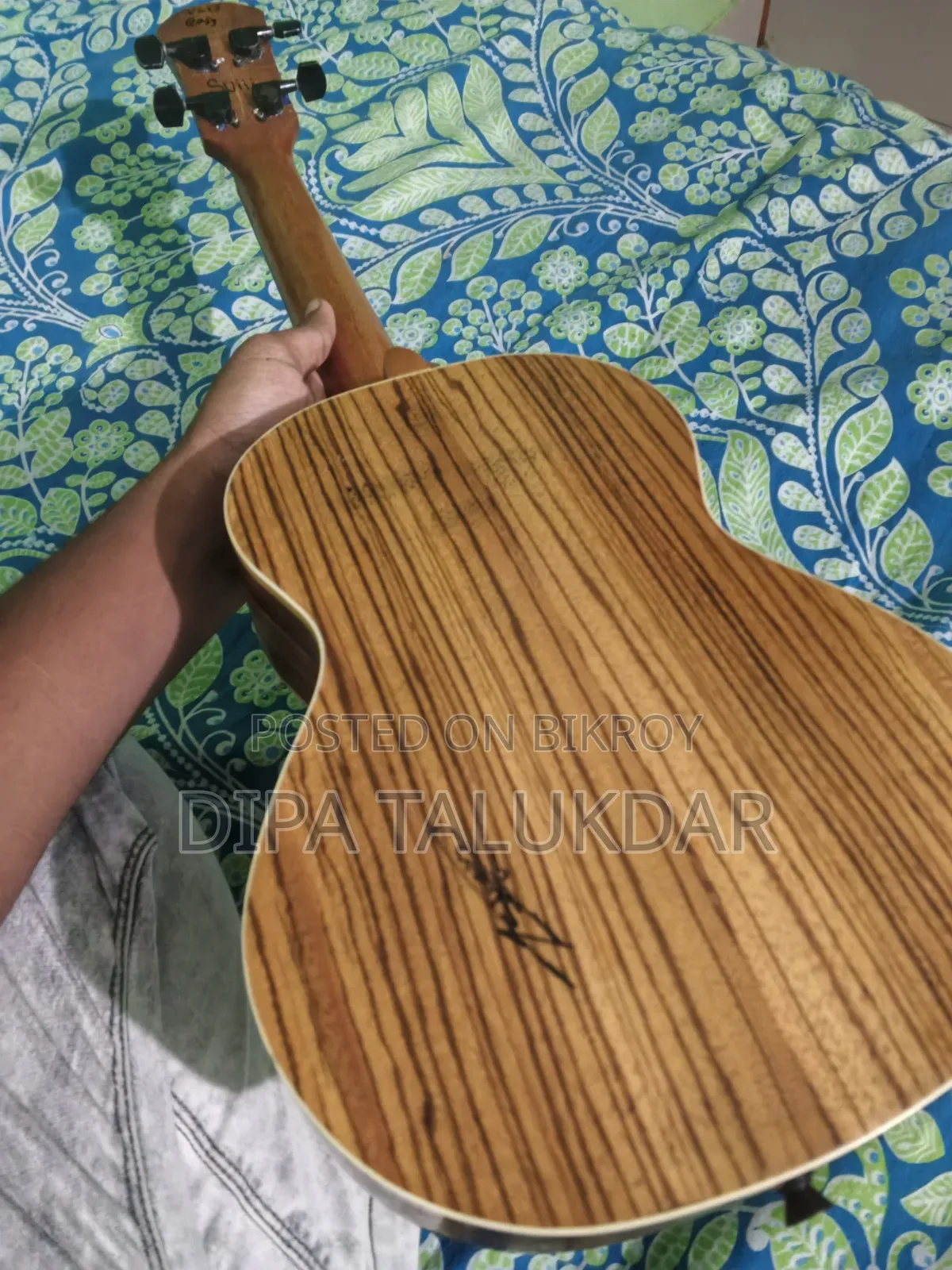 ইউকুলেলে ফর সেল