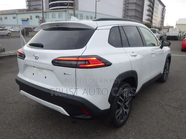 Toyota Corolla Cross ২০২৬ হোয়াইট