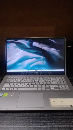 Laptop ASUS Vivobook 15 8GB Intel Core I5 HDD+SSD 1T